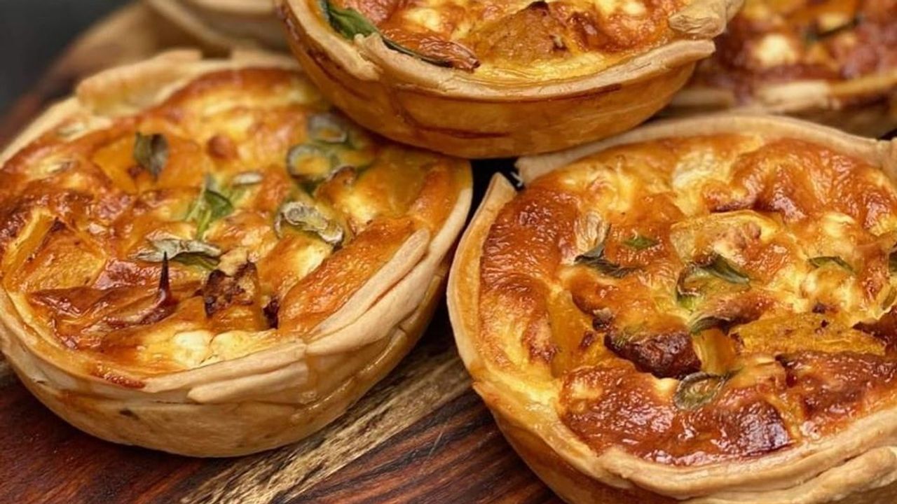Savoury Tart with salad & tomato relish