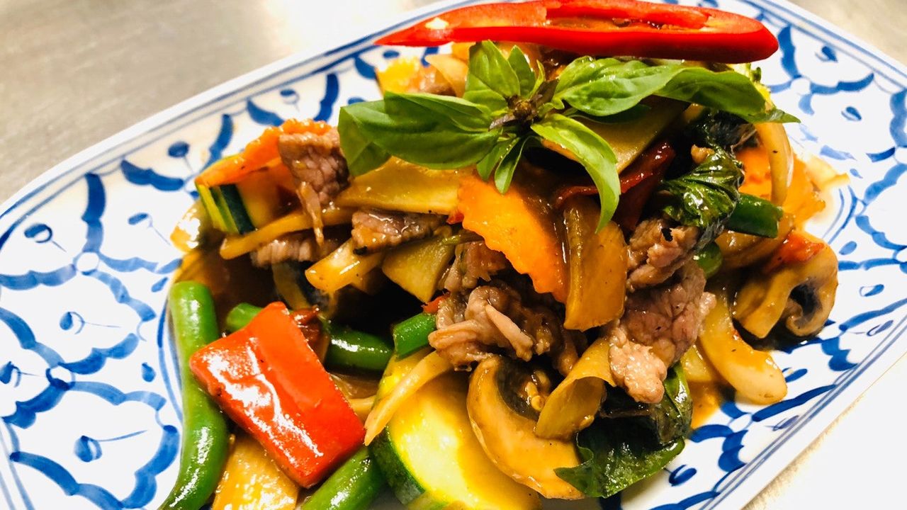 Thai Stir Fried Chilli and Holy Thai Basil Sauce (Hot)