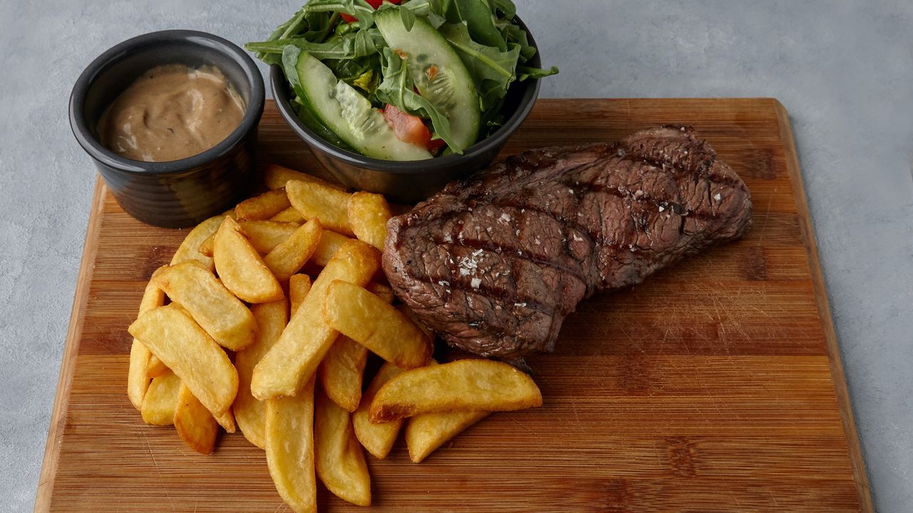 Grain Fed Sirloin Steak (250g)
