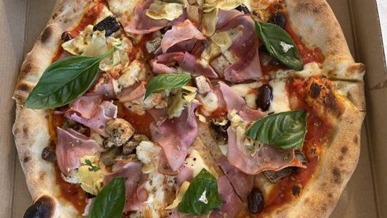 Capricciosa Pizza