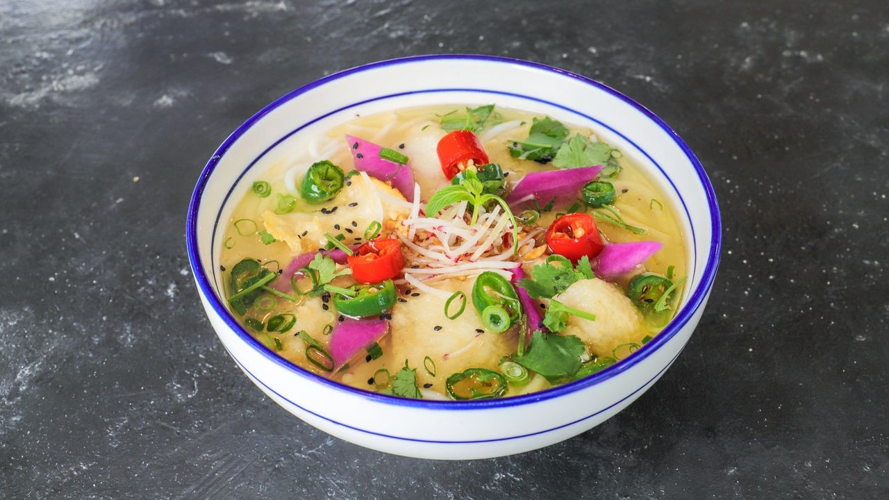 Small Pork Wonton in Laver Soup (12 Pcs) 紫菜小馄饨 （12个）