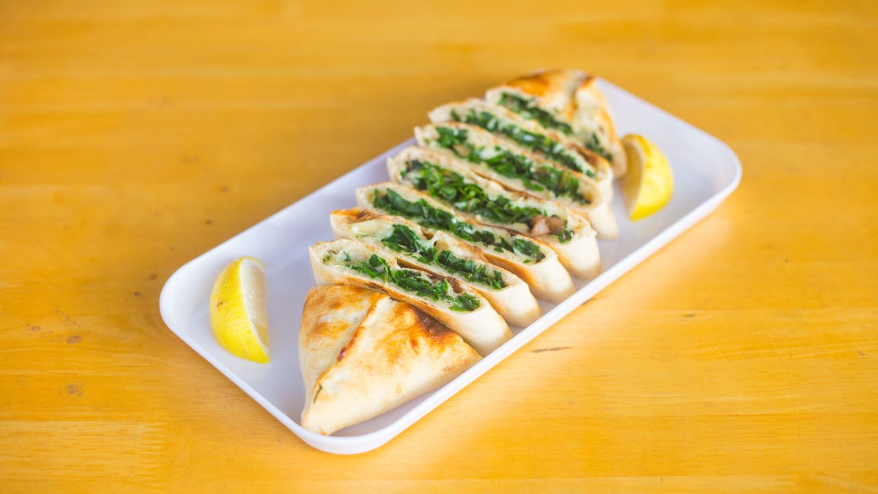 Spinach Pide (V)