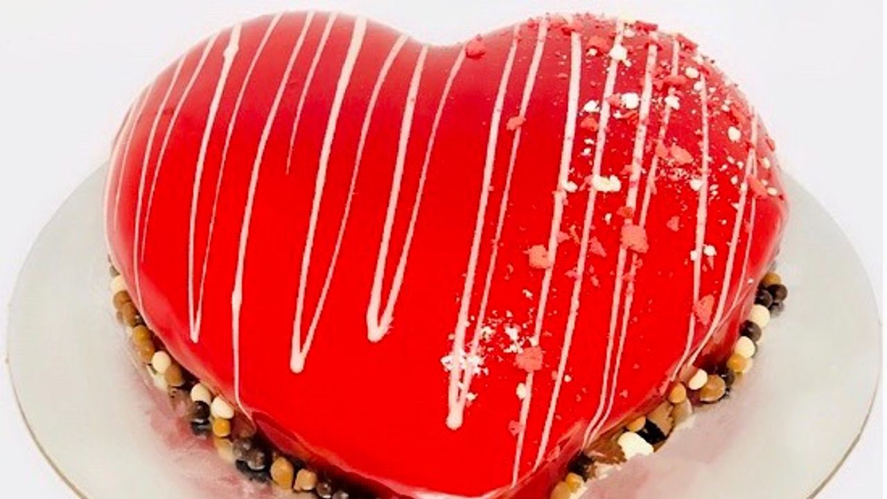 Raspberry & White Choc Semifreddo (Heart)