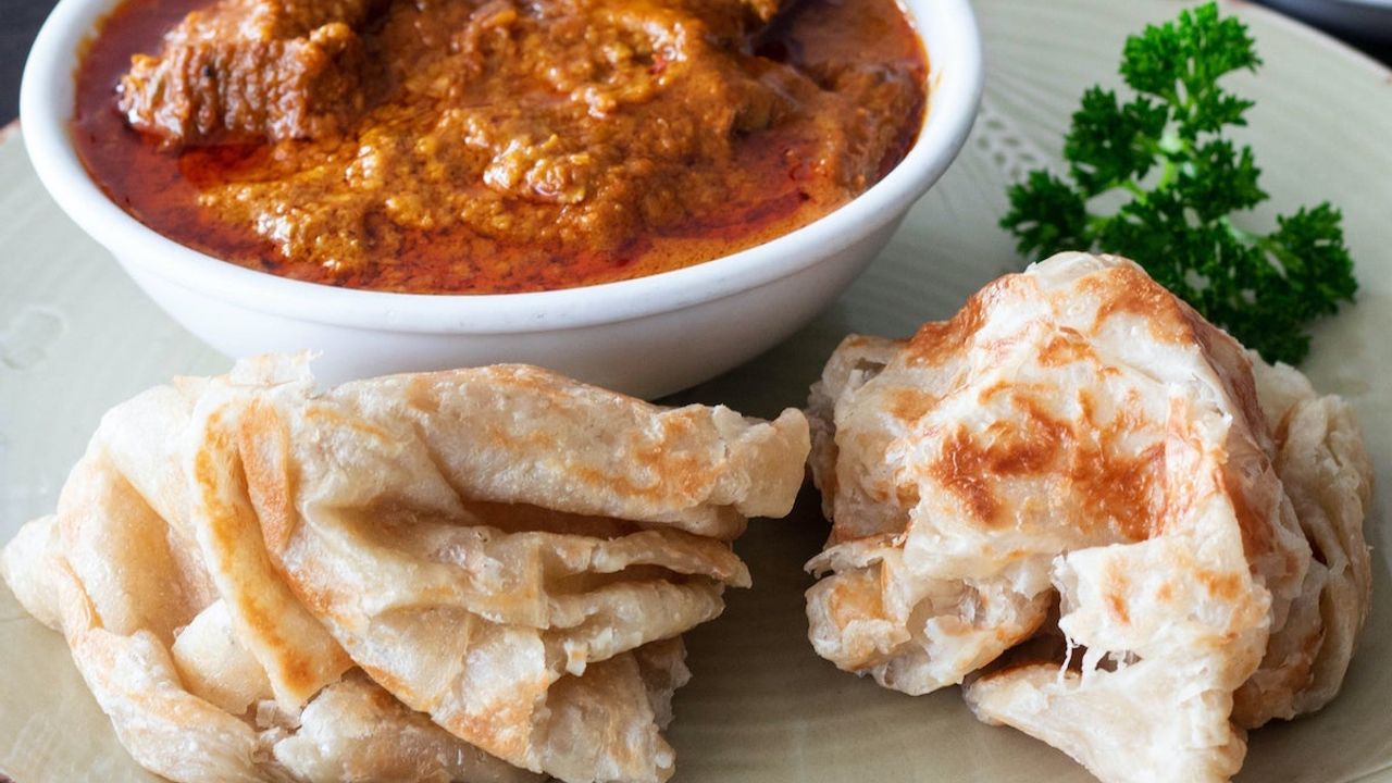 Roti with Curry Beef