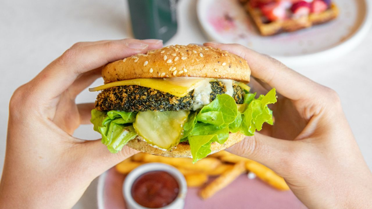 Charcoal Mushroom Burger