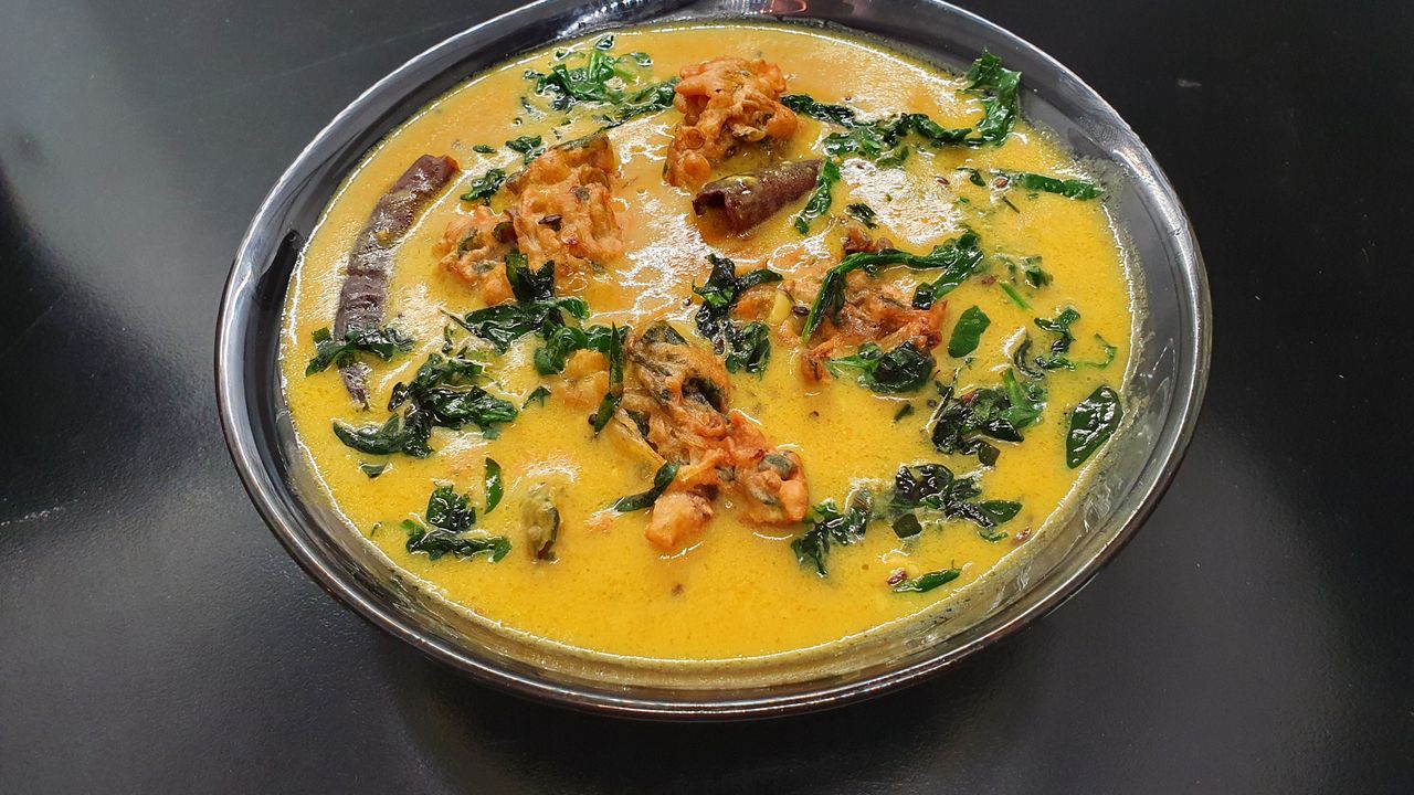 Kadhi Pakora (medium spicy)