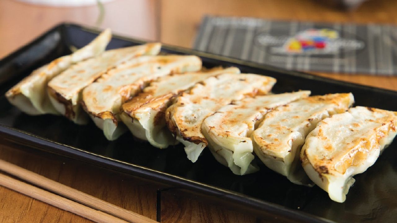 Gyoza (Pork Dumplings) (8 Pieces)