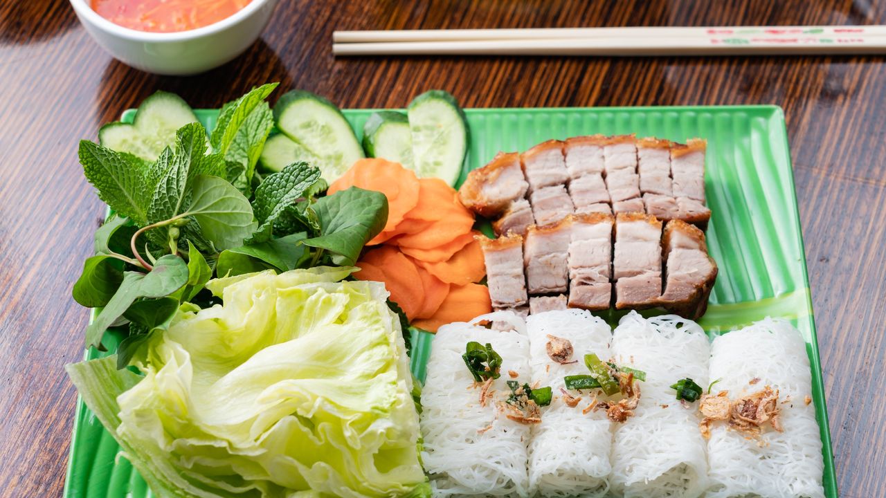 39. Fine Rice Vermicelli & Crispy Roast Pork