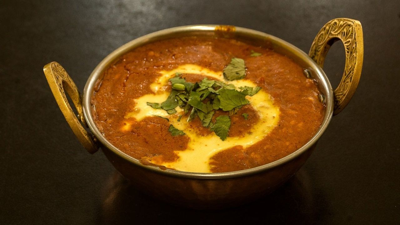 Chicken Korma (D) (N)