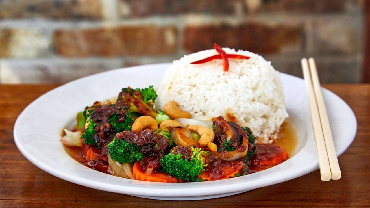 Stir Fried with Cashew Nuts Sauce