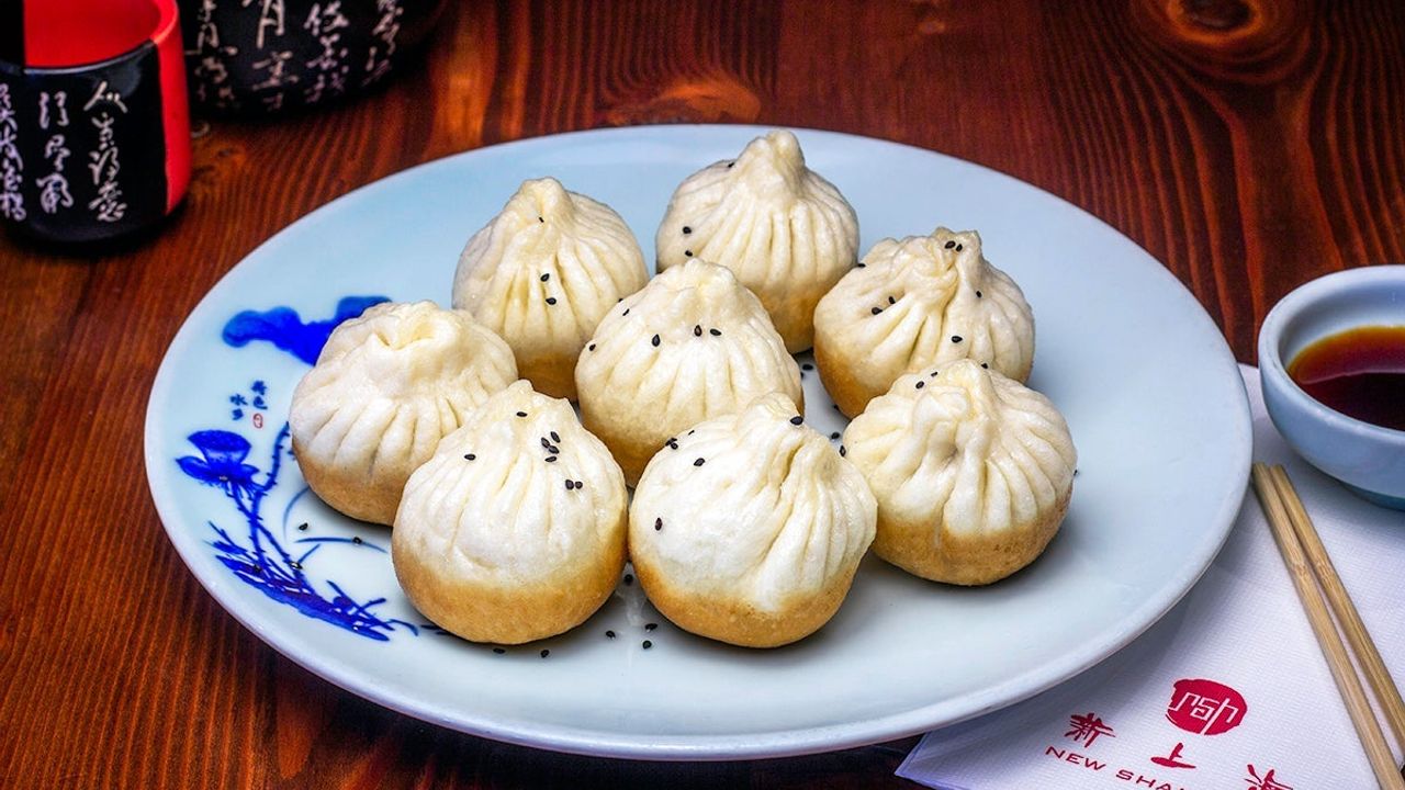 Pan Fried Pork Buns (8 Pieces)