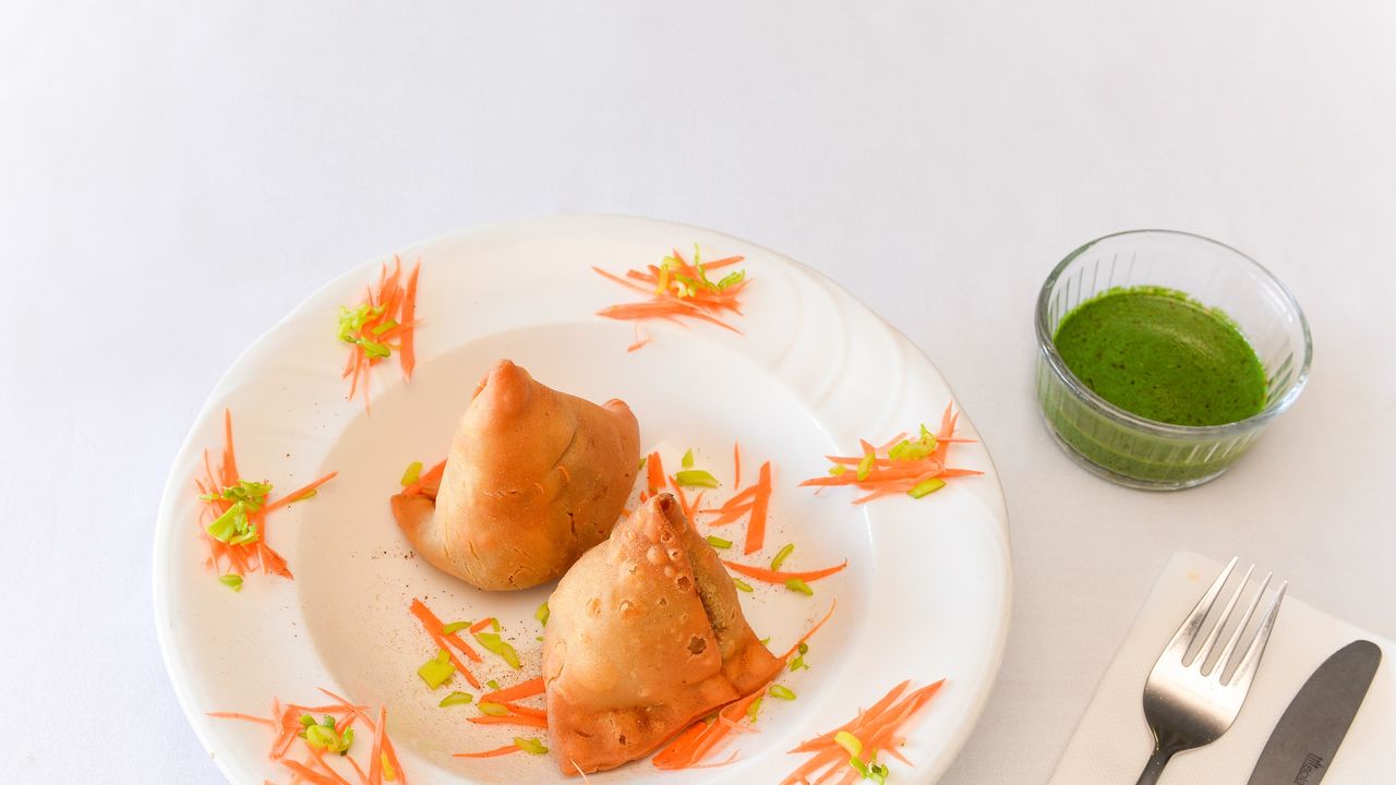 Vegetable Samosa (2pcs)