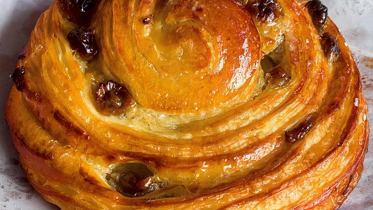Cinnamon raisin escargot