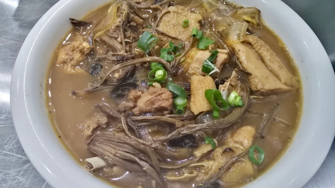 Stewed Chicken with Mushrooms