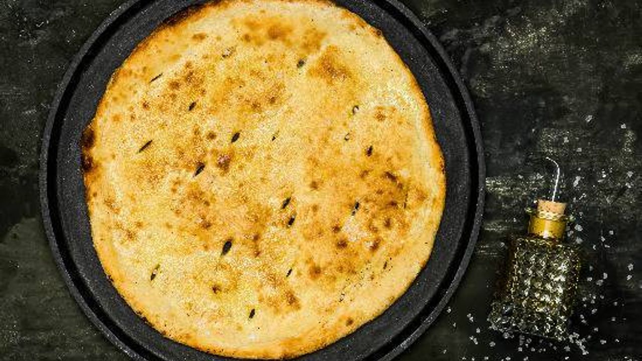 Oil and Salt Pizza