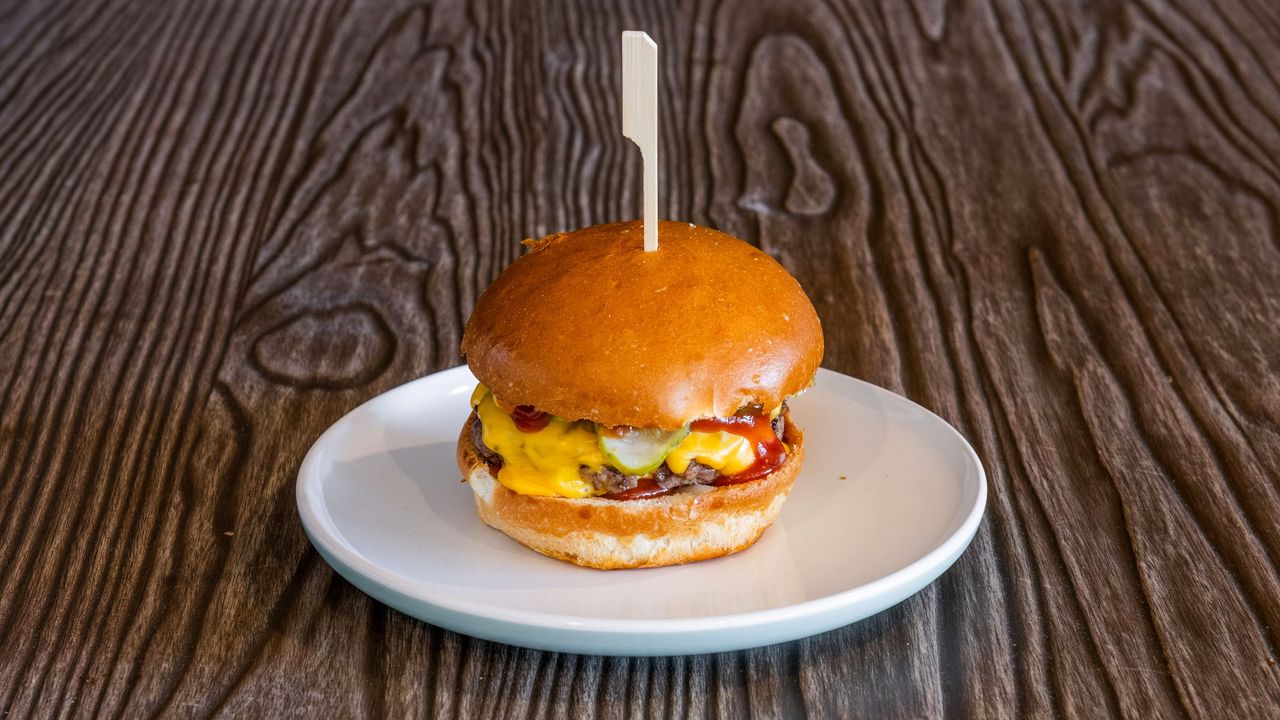 The Classic Cheeseburger