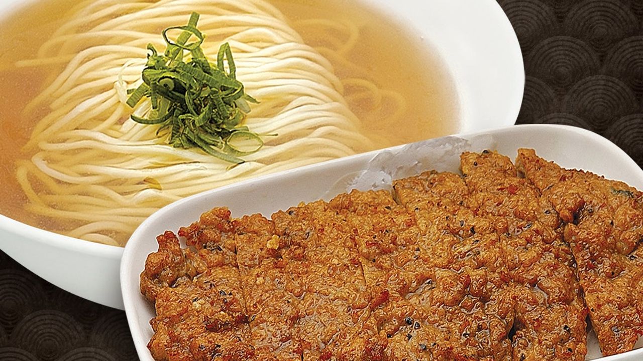 Fried Pork Chop with Noodle Soup