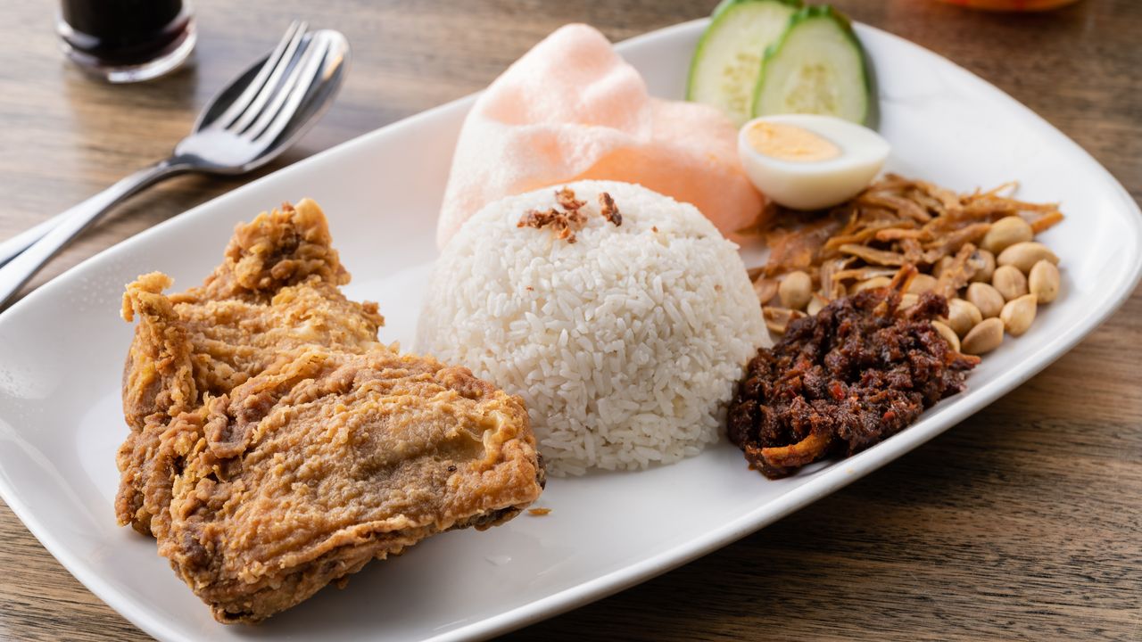 R2 Mama Combo Nasi Lemak