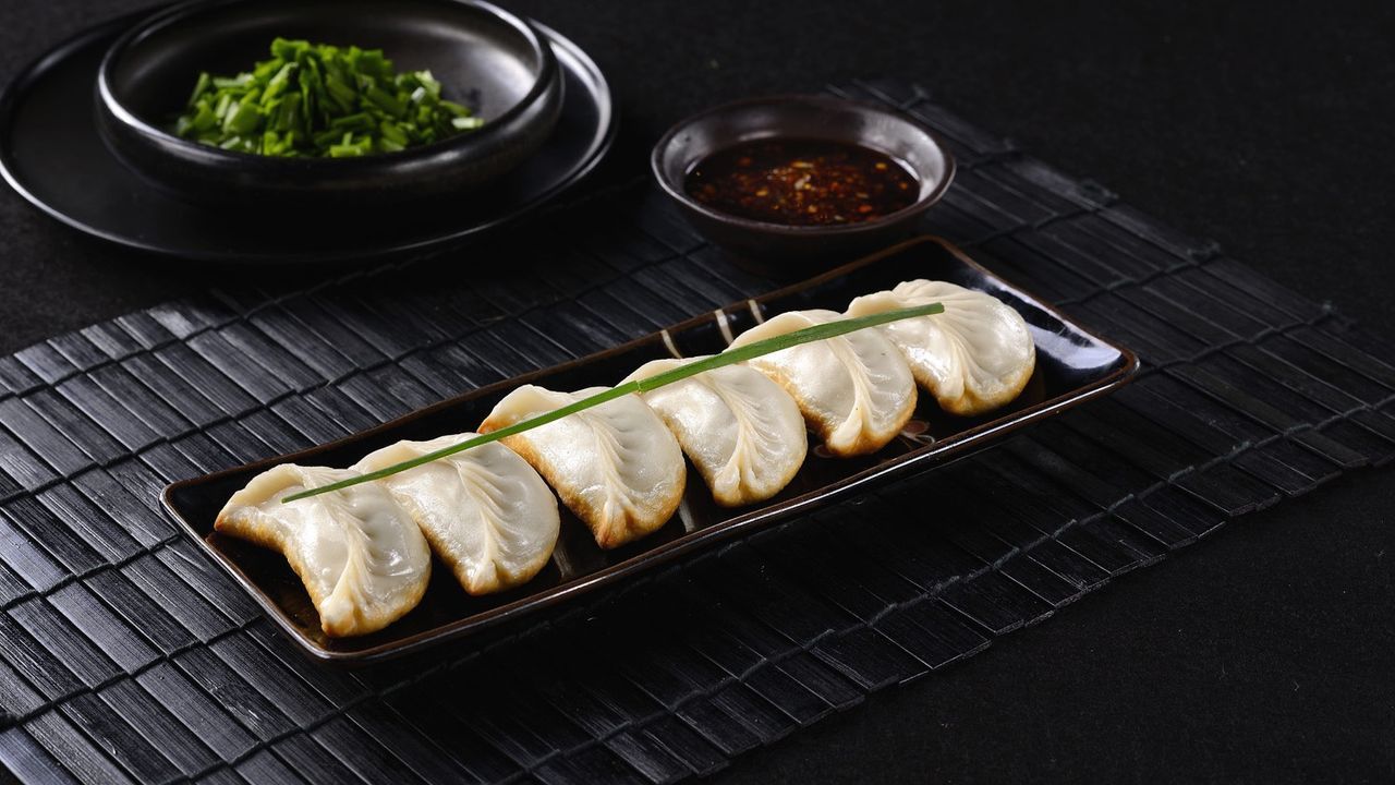 Pork & Chinese Cabbage Pot Sticker