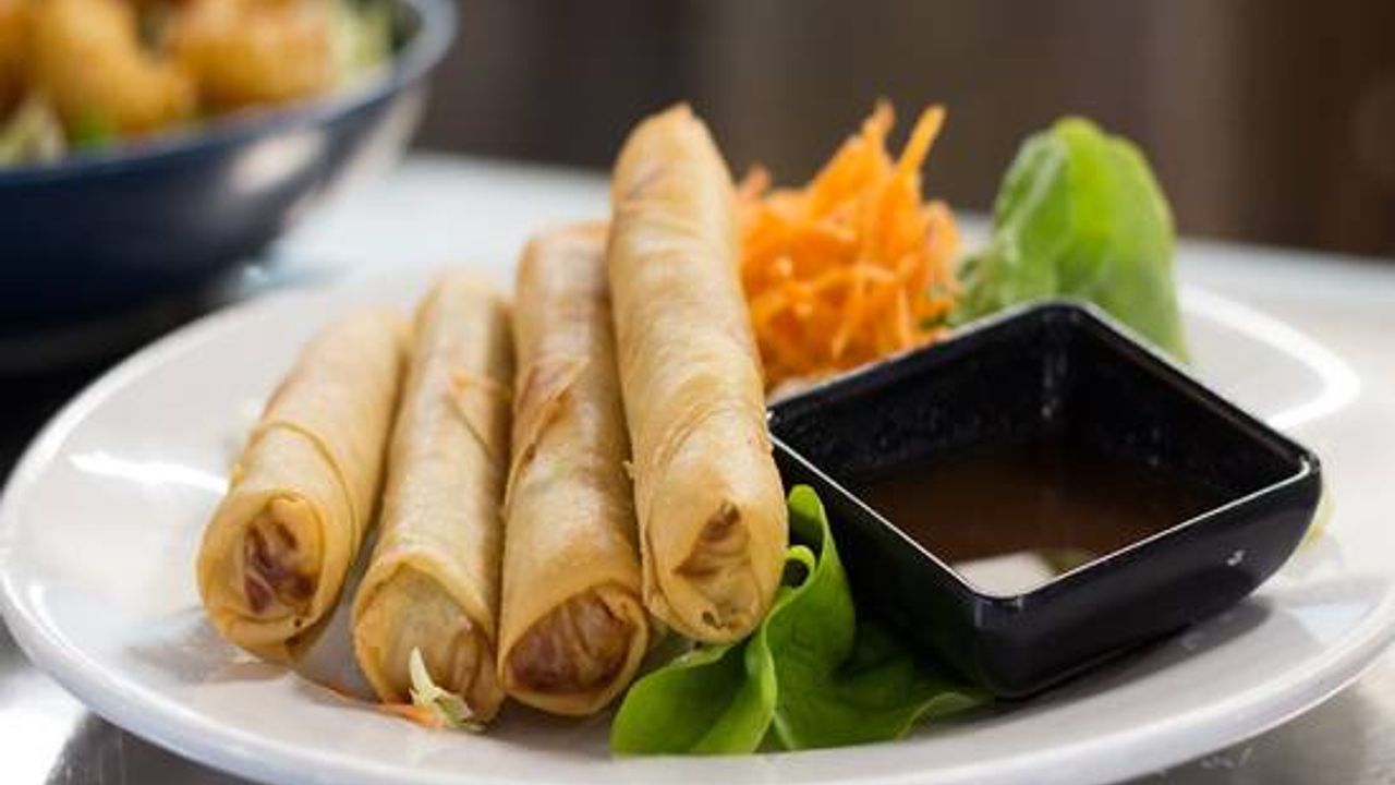 Vegetarian Spring Rolls (Four Pieces)