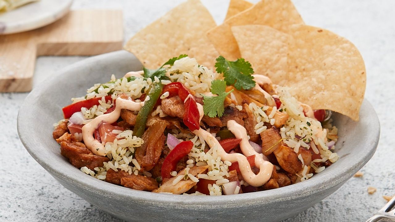 Smokey Chicken Fajita Bowl