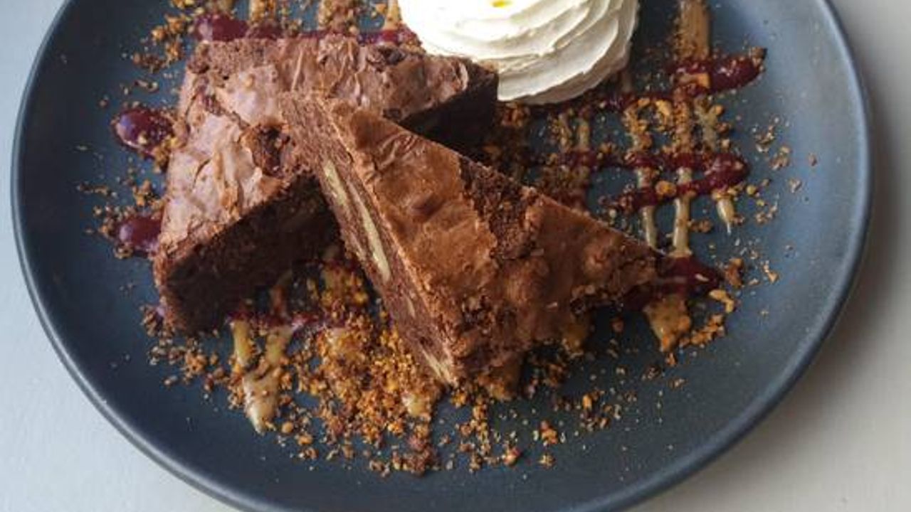 Chocolate Brownie with Nuts