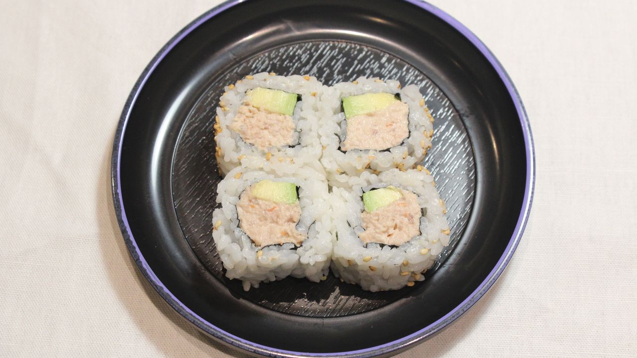 Cooked Tuna + Avocado insideout