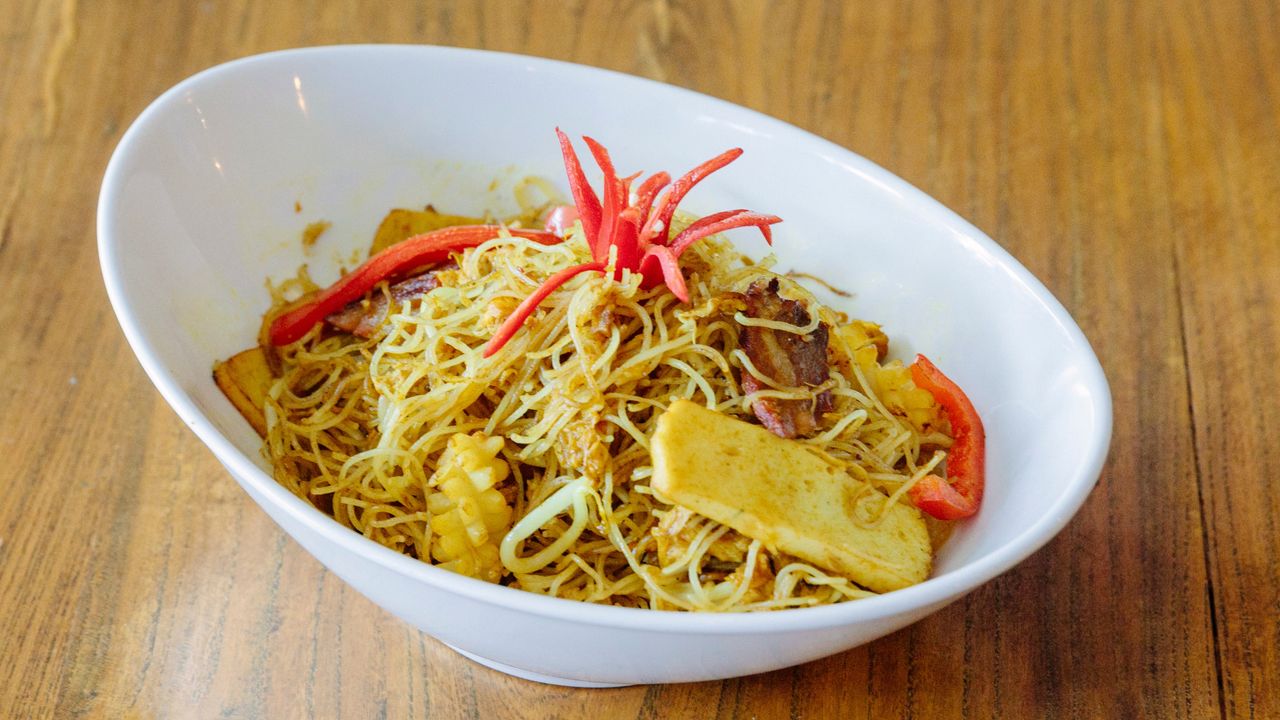 Singapore Noodles with Seasonal Vegetables