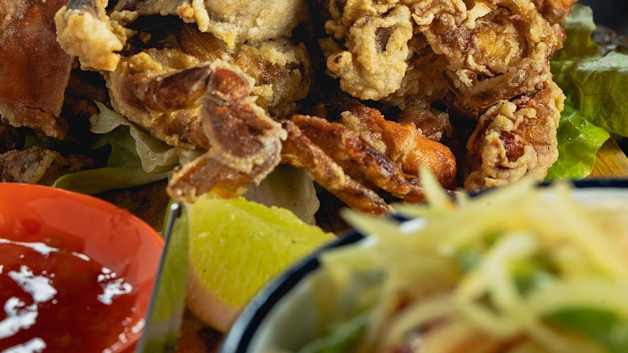 Papaya Salad with Crispy Soft Shell Crab