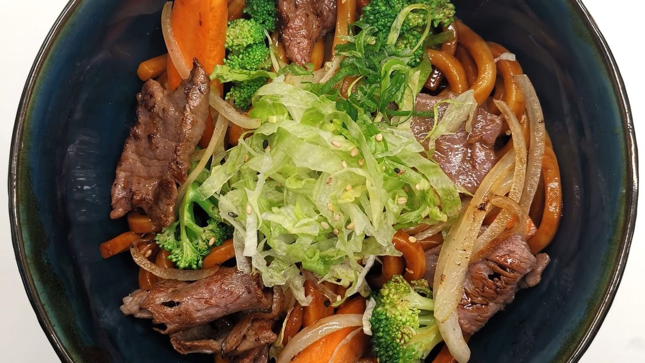 U04. SUKIYAKI BEEF UDON
