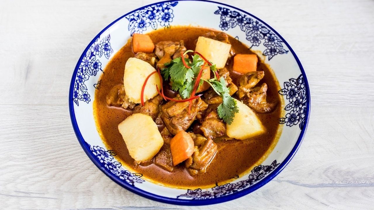 Turmeric Coconut Chicken Curry