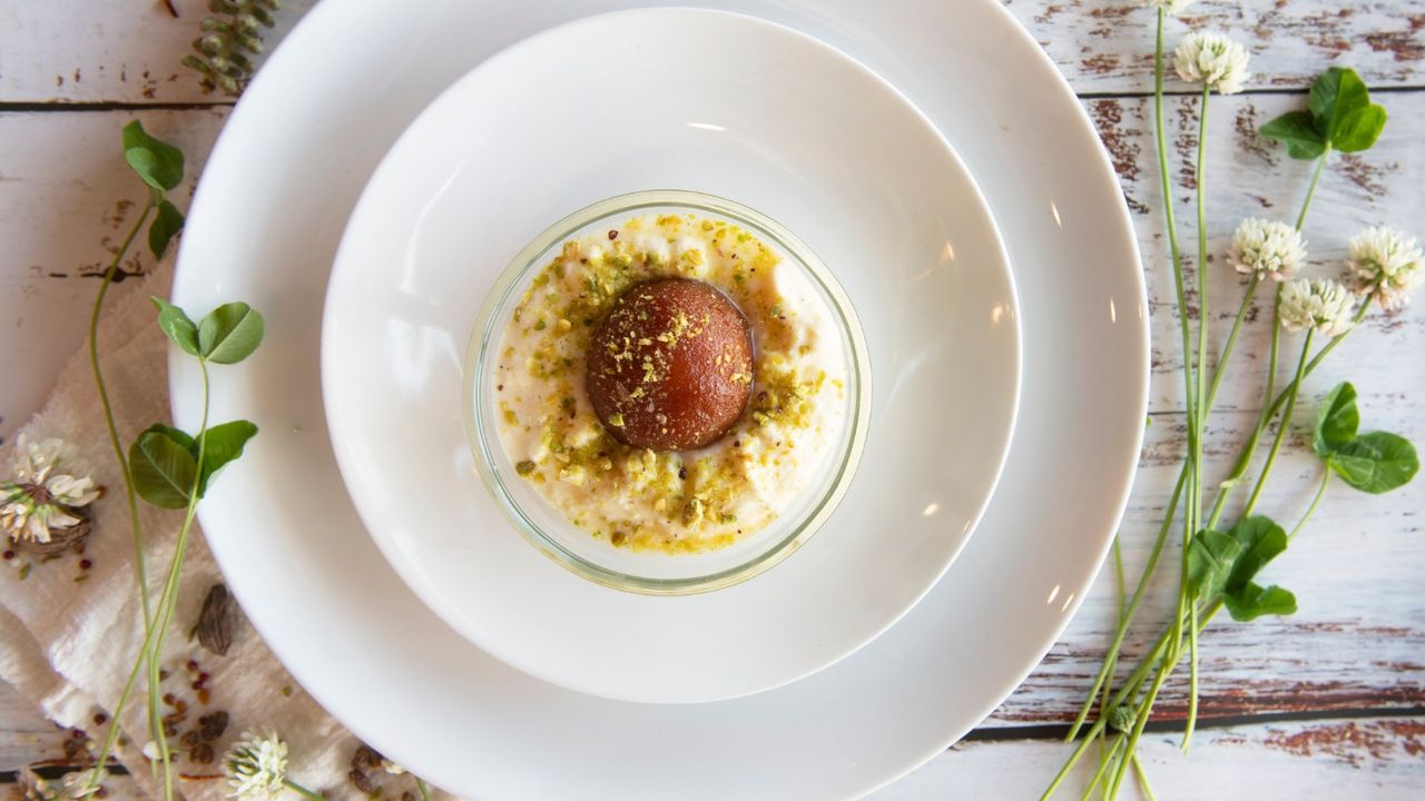 Gulab Jamun with Rabdi