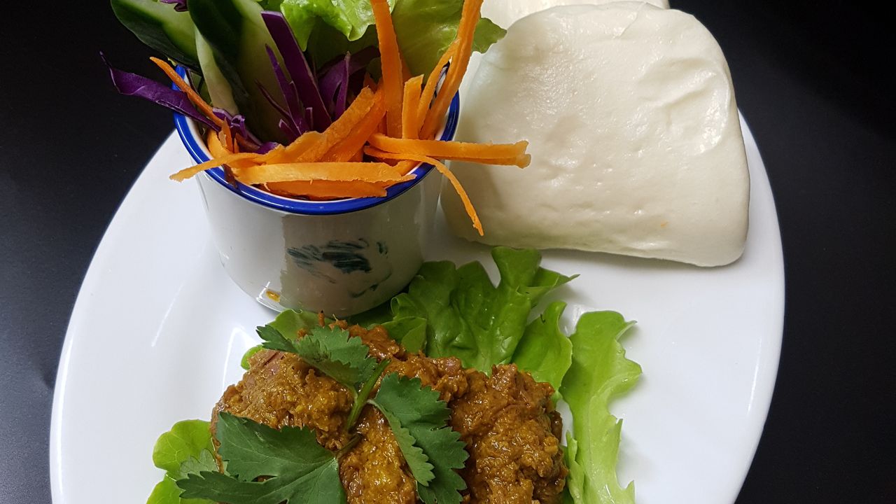 Beef Rendang Bao (2)