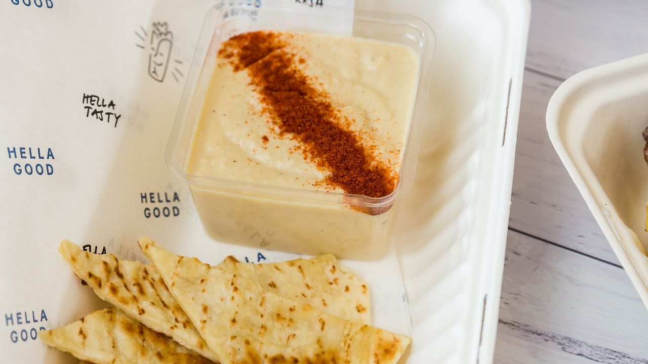 Hommus & Pita Bread