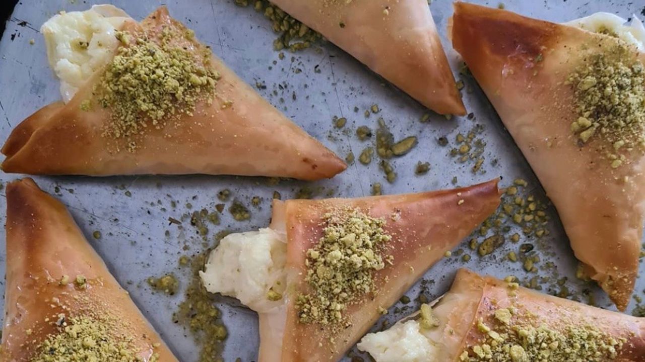 Custard Baklava