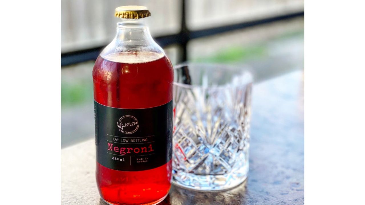 Negroni  330ml (Serves 4)