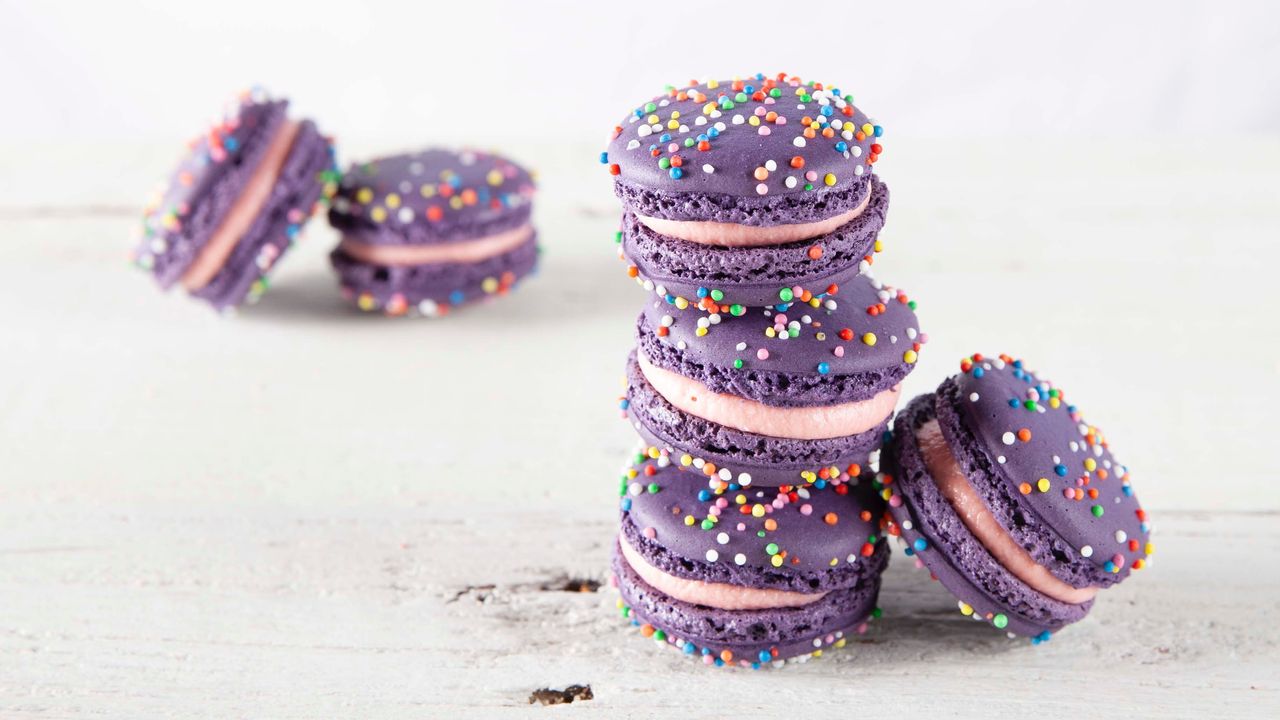 Hubba Hubba Macaron (GF)