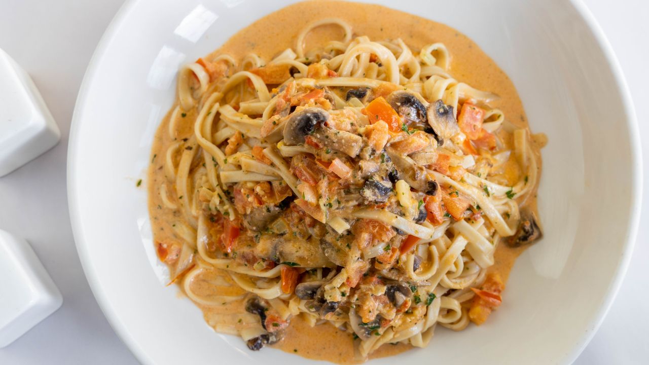 8. Fettuccine Boscaiola
