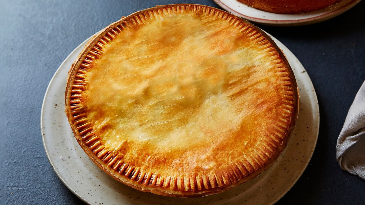 Family Beef Pie - Heat at Home