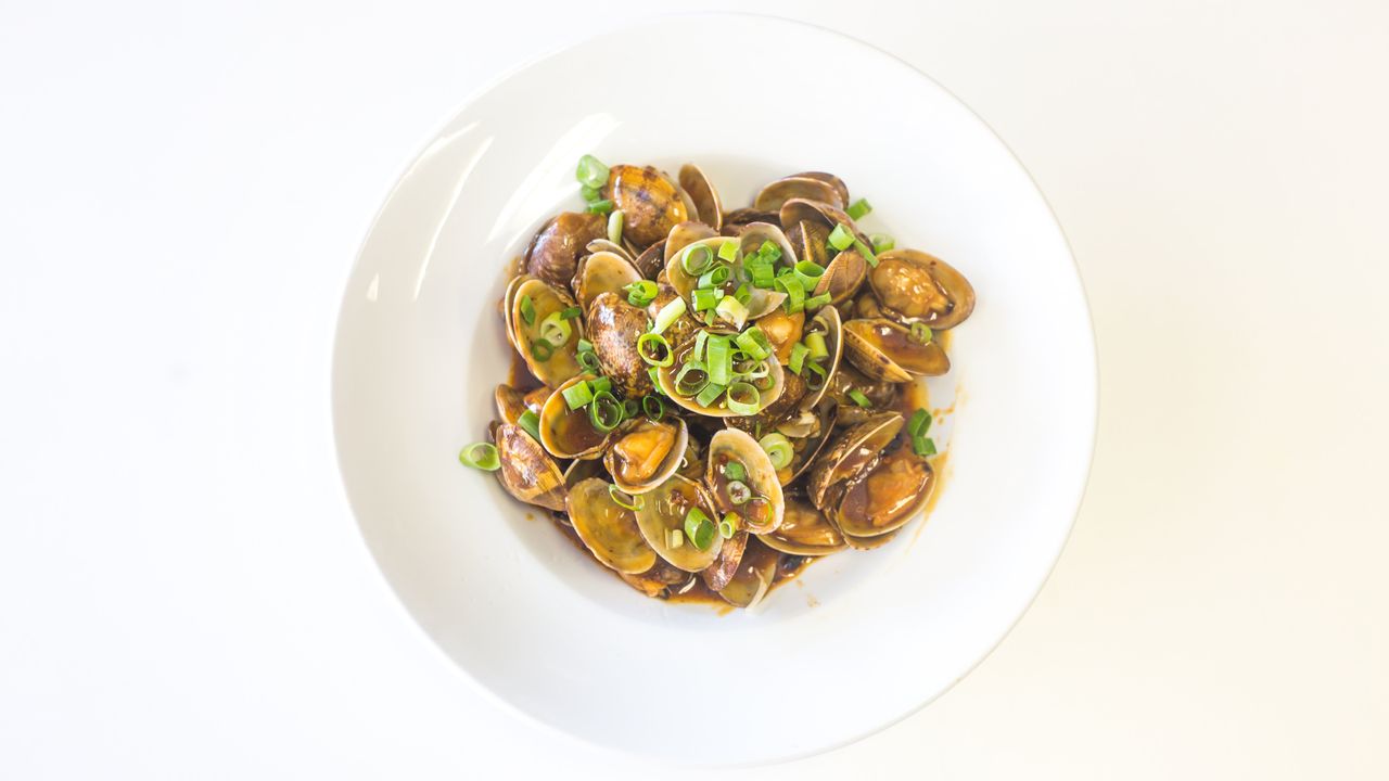 Stir Fried Baby Clam 酱/姜葱炒花