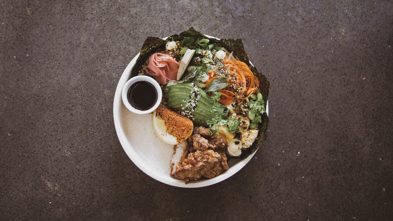 SCATTERED SUSHI BOWL