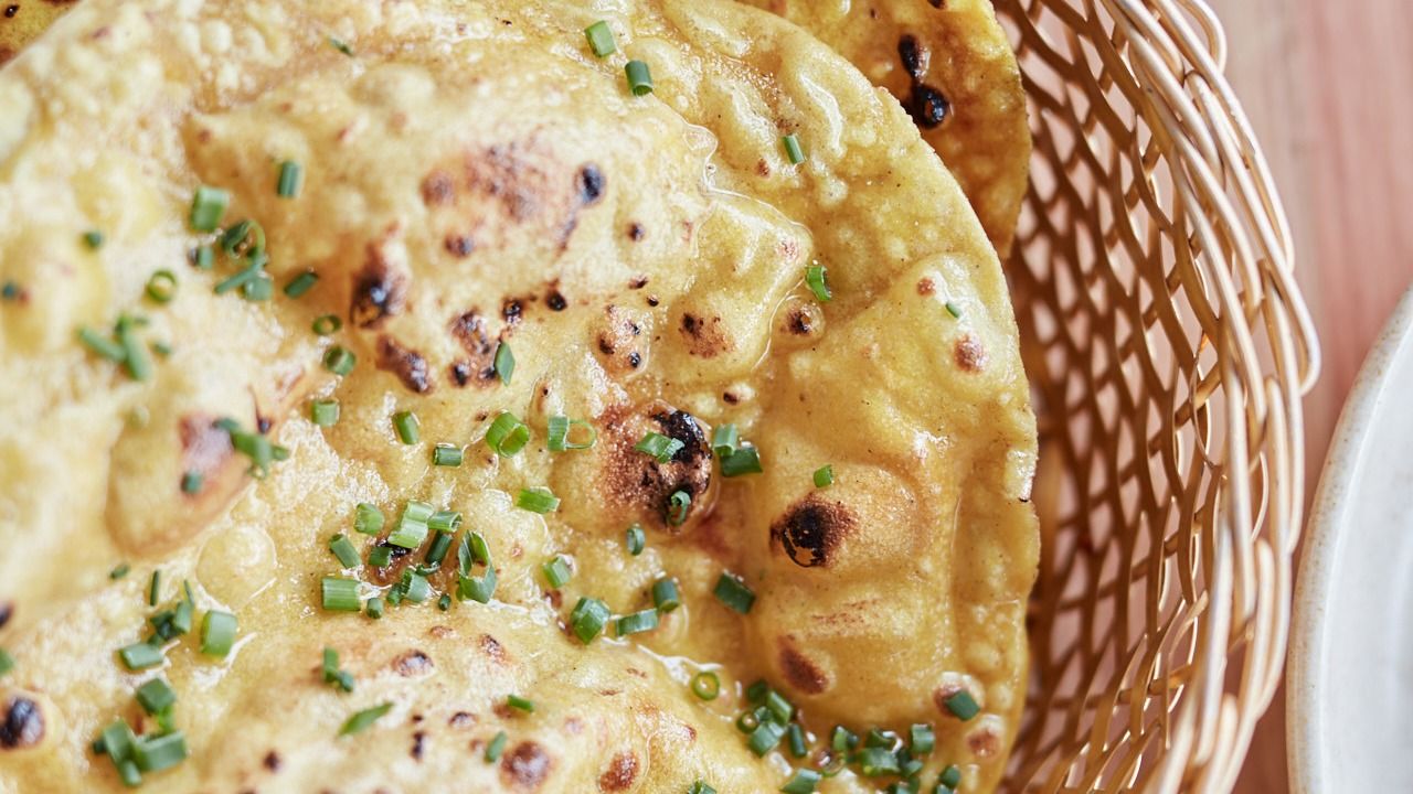 Gluten Free Naan with Garlic and Chives