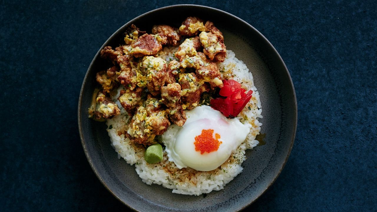3.Karaage Chicken Rice w/ Salted Egg Sauce