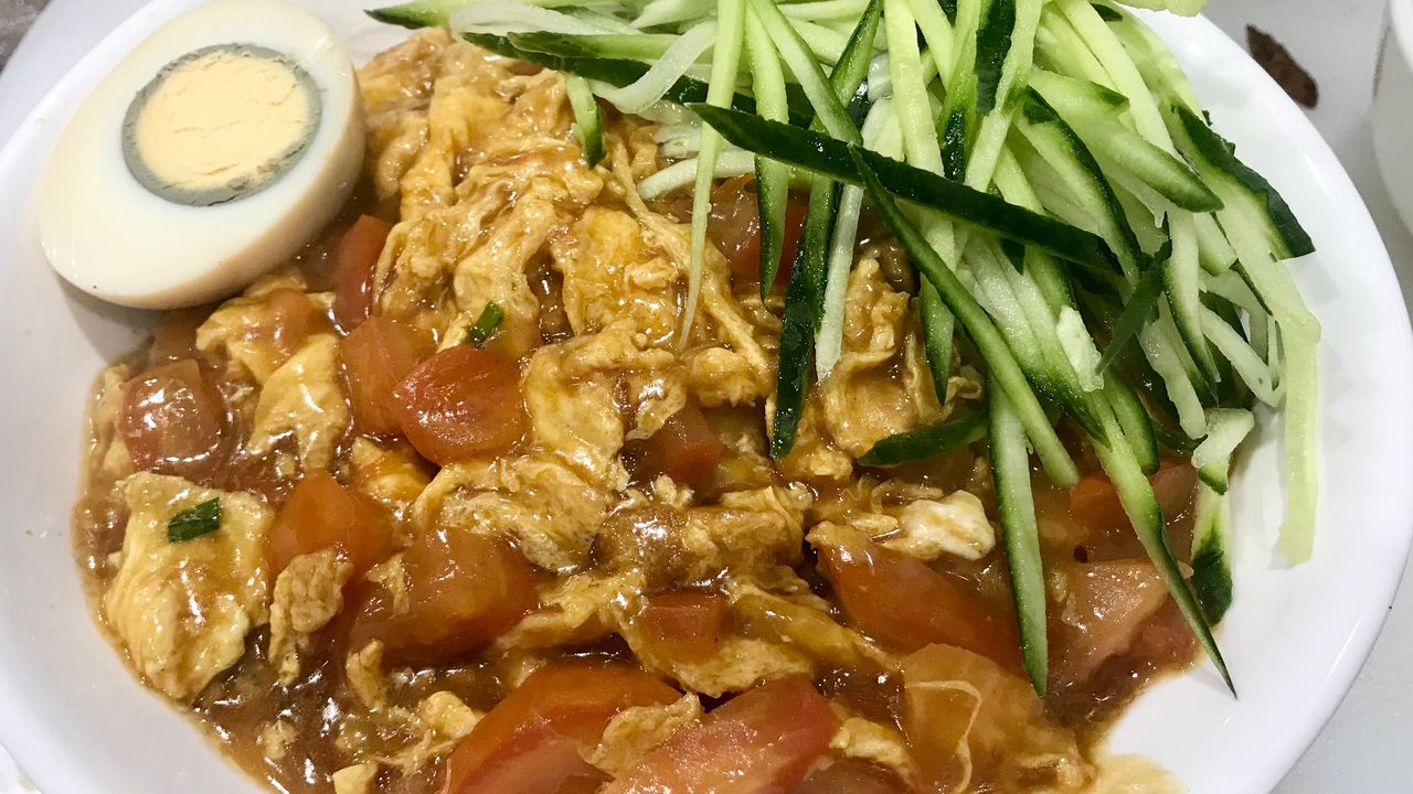 Dry Noodle with Tomato and Egg in Thick Sauce