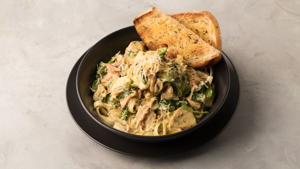 Chicken, Bacon, and Mushroom Fettuccine