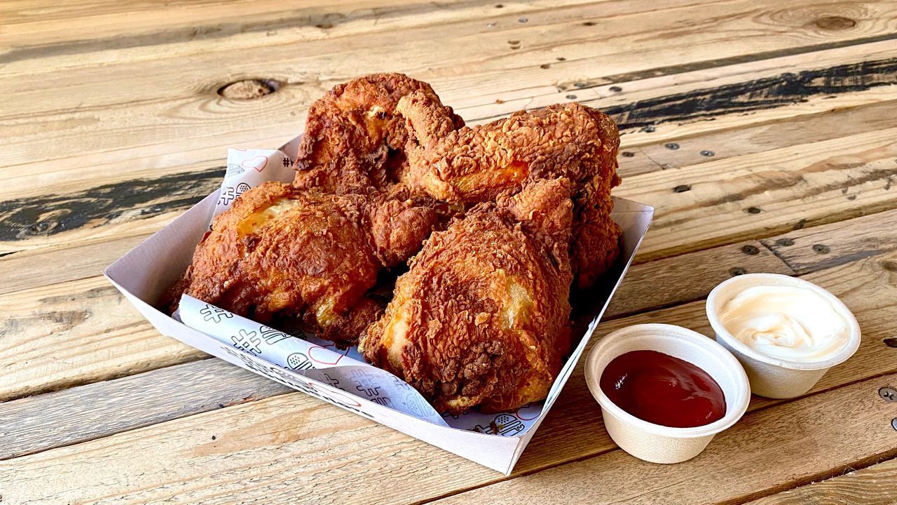 4 Chicken wings