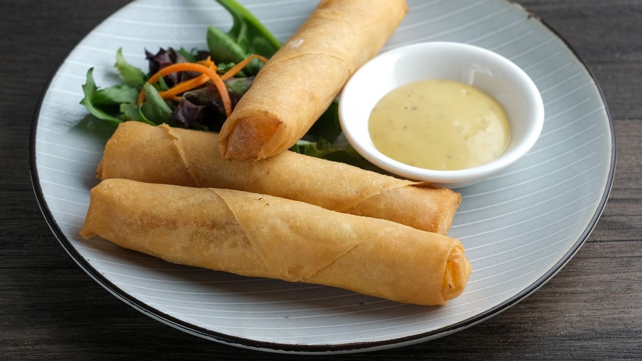 Cheesy Kimchi Spring Roll