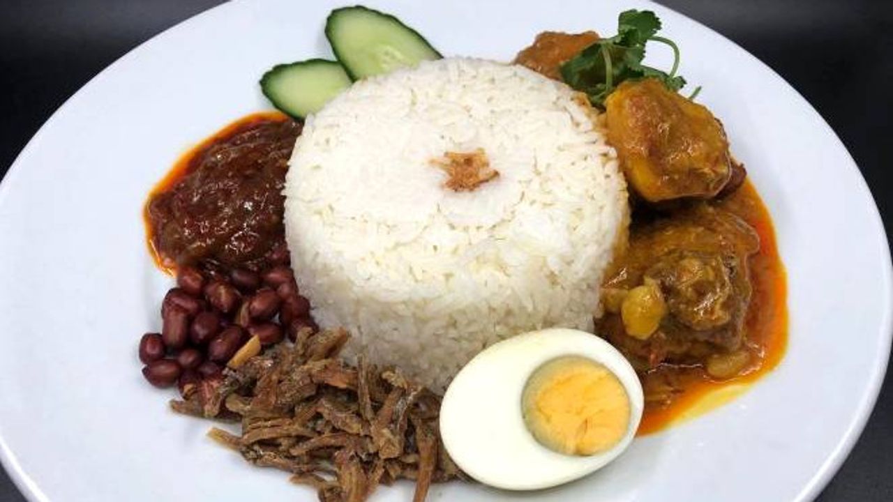 Nasi Lemak with Curry Chicken