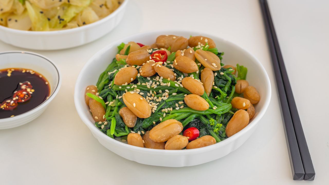 Flavoured Spinach with Peanut