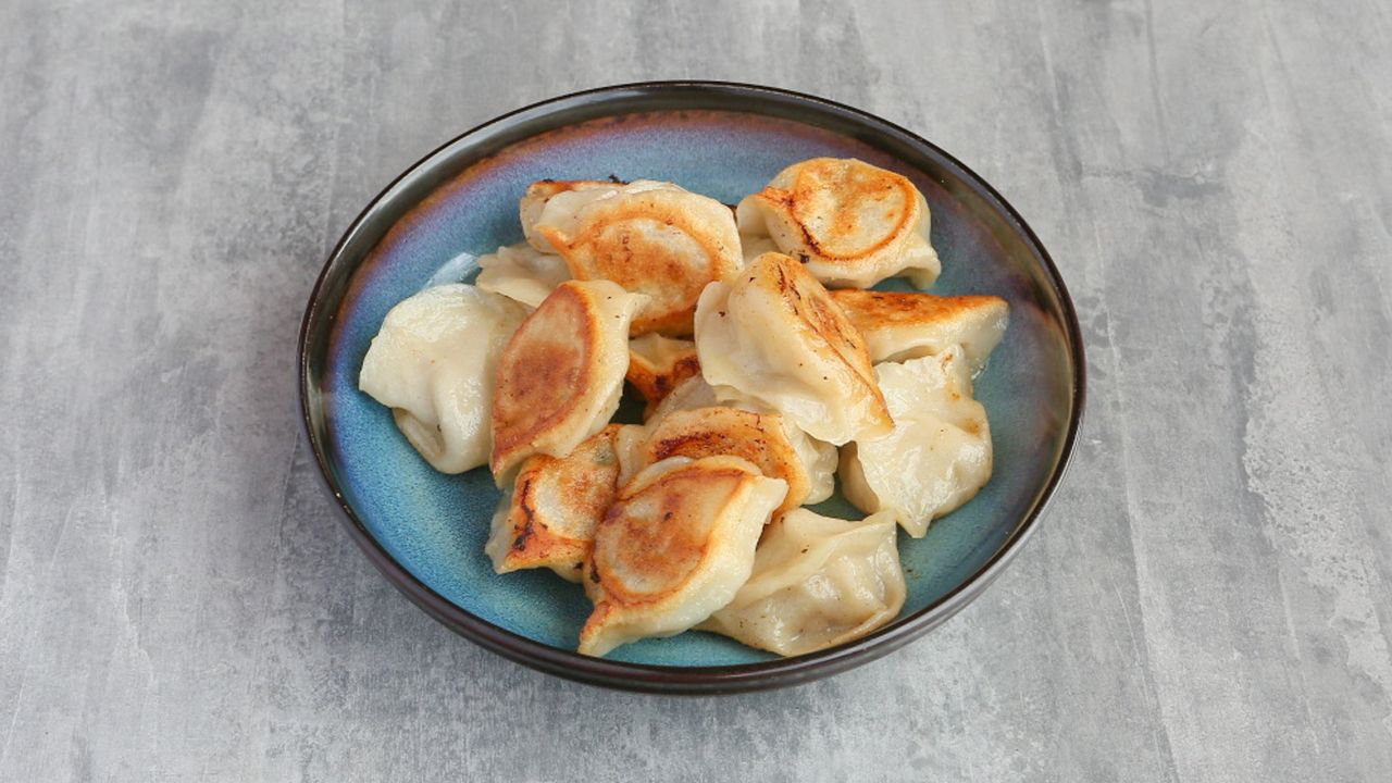 Homemade Pork Dumplings (15pcs)